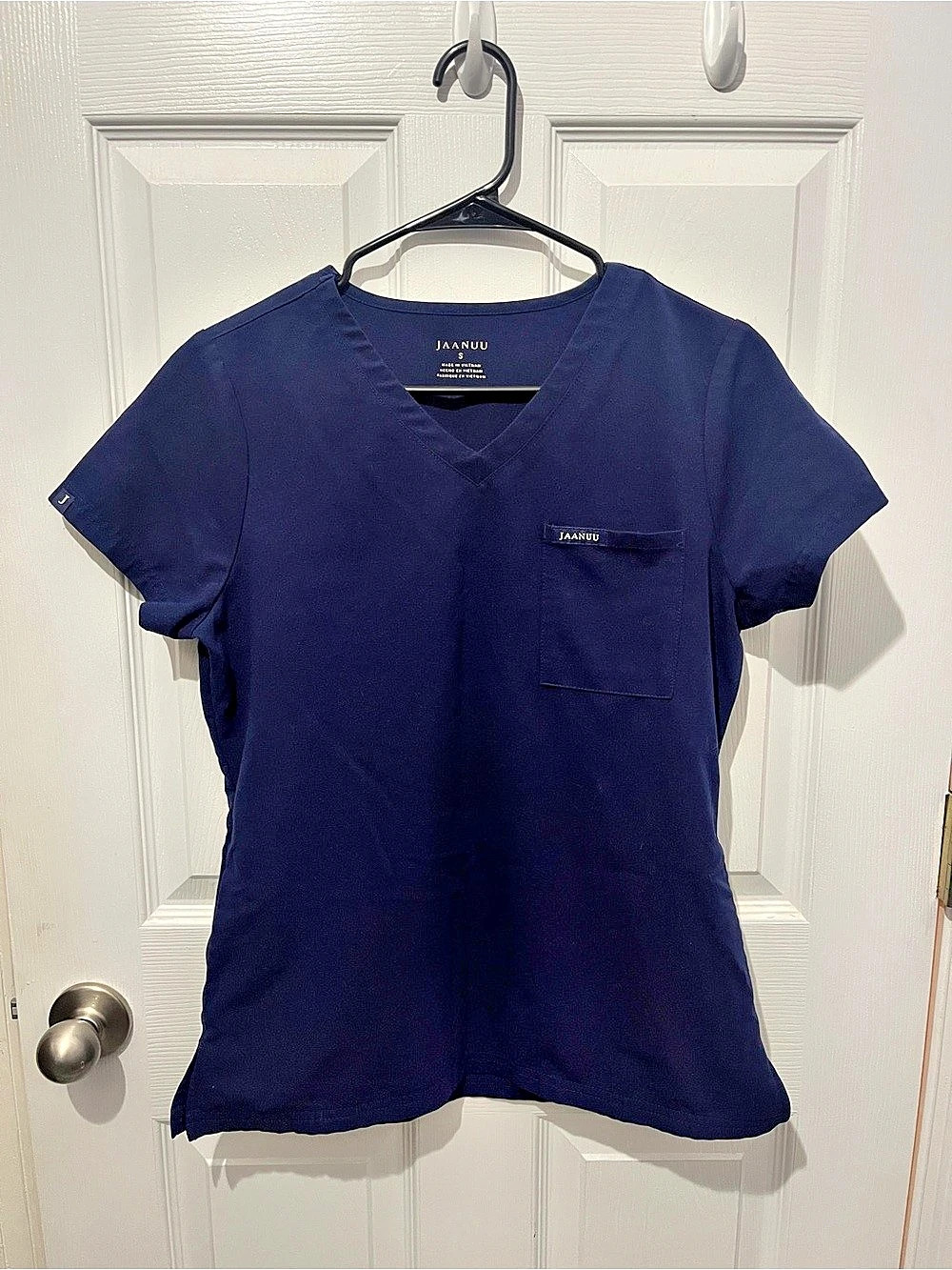 Jaanuu Rhena Essential 1-Pocket Scrub Top Blue